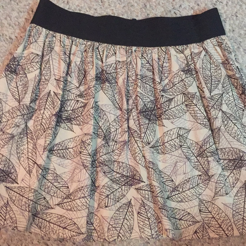 NWOT forever 21 skirt